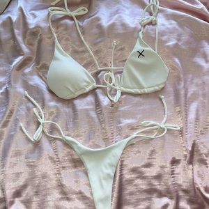 Boutine La Venice white tie ribbed bikini set 🤍